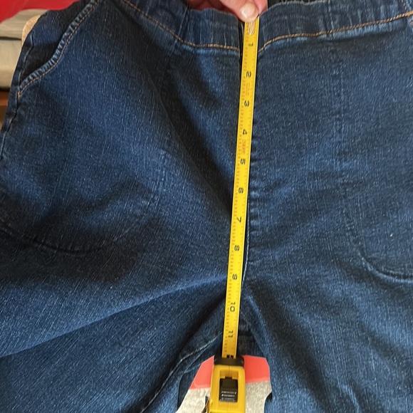 Croft & Barrow pull on jeans. Women’s 14P REGULAR. Front pockets only. - Picture 10 of 14